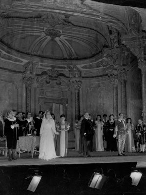 Giulio Gari in Lucia Di Lammermoor